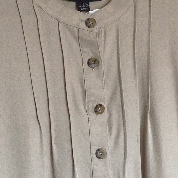 COPY - NWT Monteray Bay Appleseed’s tan loose fitting tunic top 3/4 sleeves siz… - Picture 4 of 13